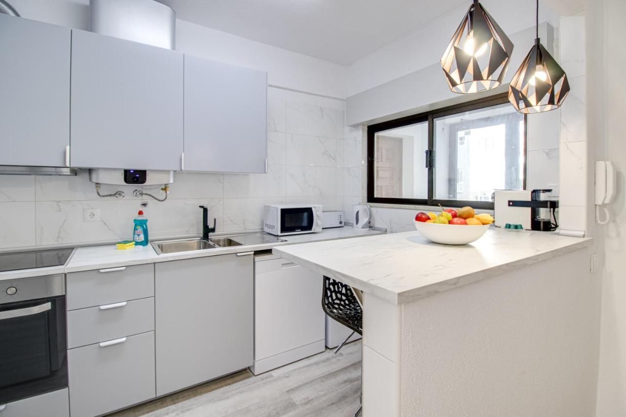 Renovated Oasis Ocean View 1Bd Wi-Fi Beach 3 Min Albufeira Kültér fotó